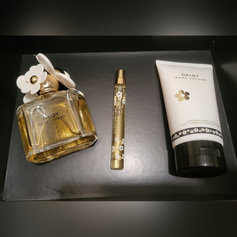 Daisy Marc Jacobs